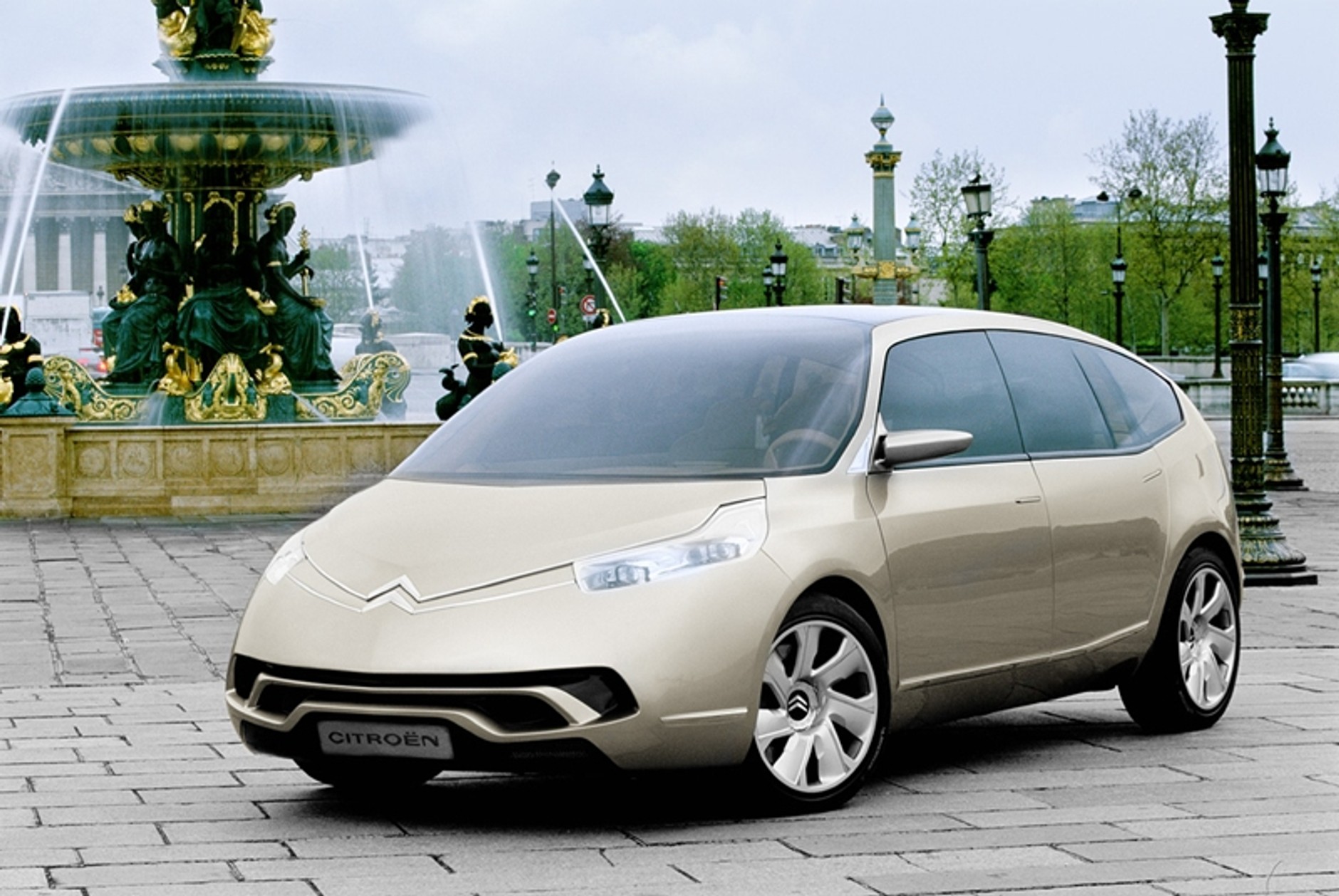 Citroën C-Airlounge – aerodynamiczna przestrzeń