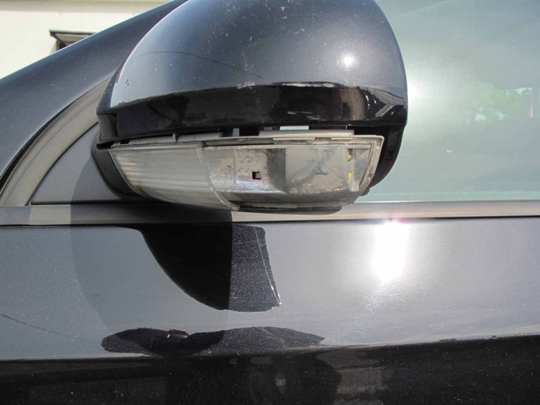 Sprawdziliśmy, czy warto kupić samochód sprowadzony z Francji