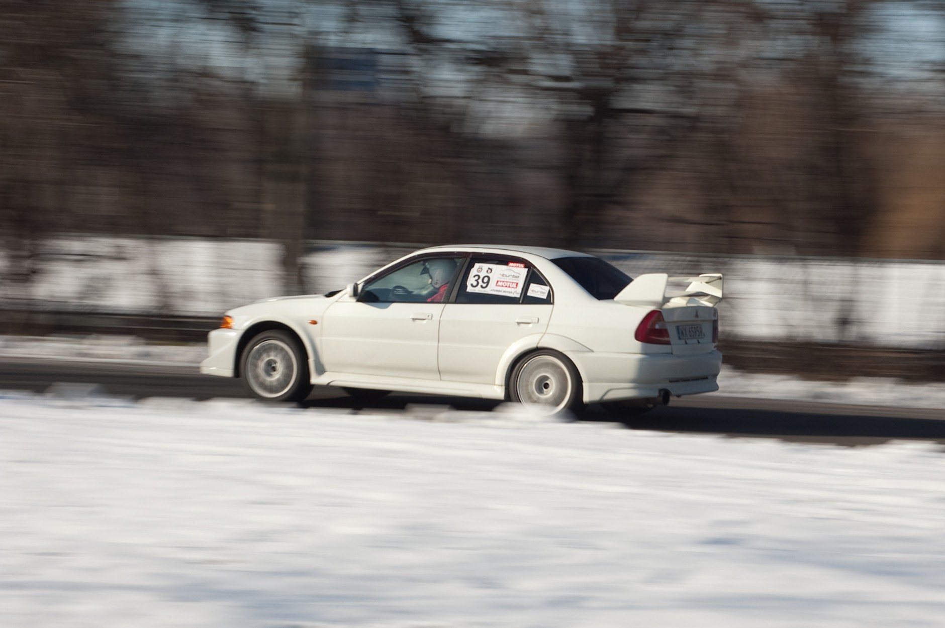 Doskonalenie techniki jazdy zimą: czyli KJS na Służewcu