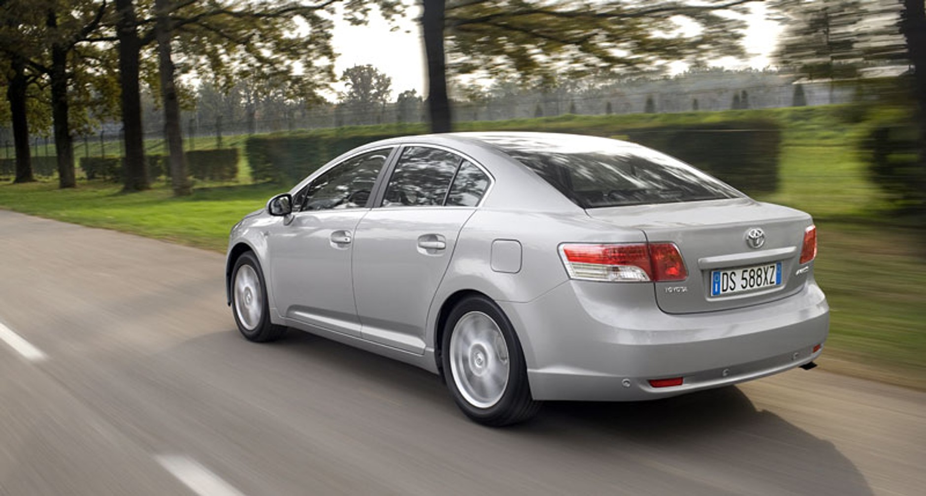 Toyota Avensis: Ceny w Niemczech od 22 700 euro (ok. 88 250 zł)