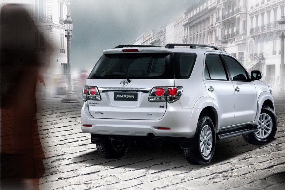 Toyota Fortuner czyli rodzinna wersja Hiluxa