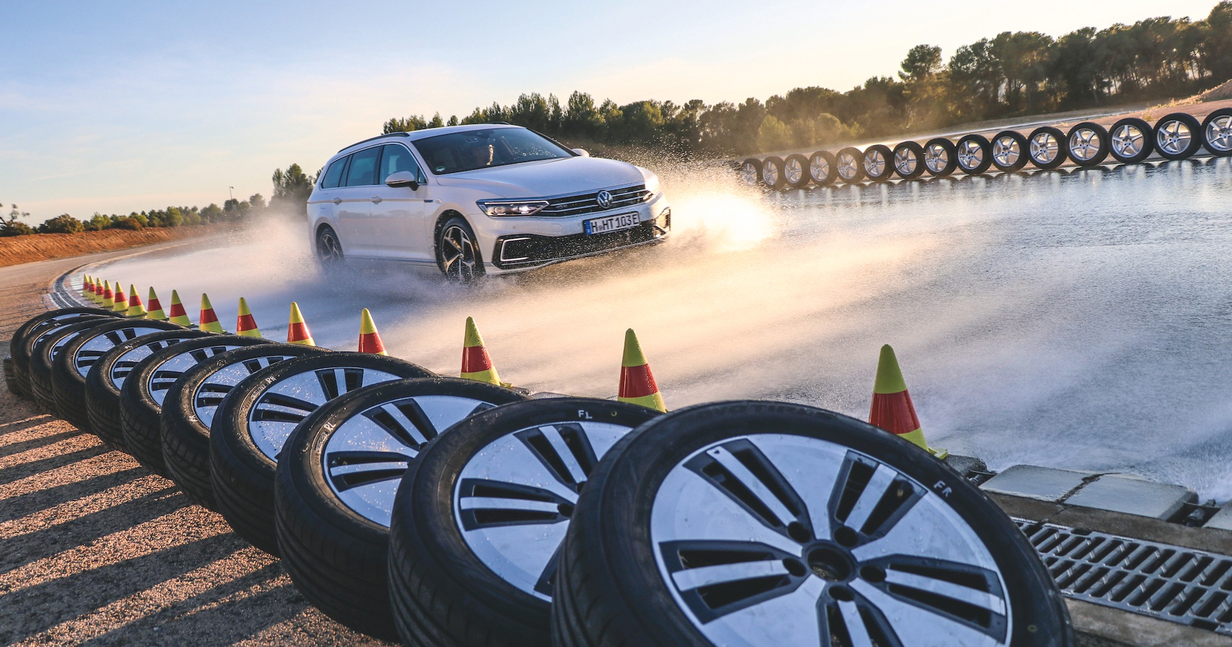 Test opon letnich 2022. Opony w rozmiarze 215/55 R17
