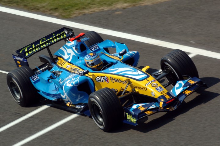 Bolidy Formuły 1 Renault podczas Classic Days