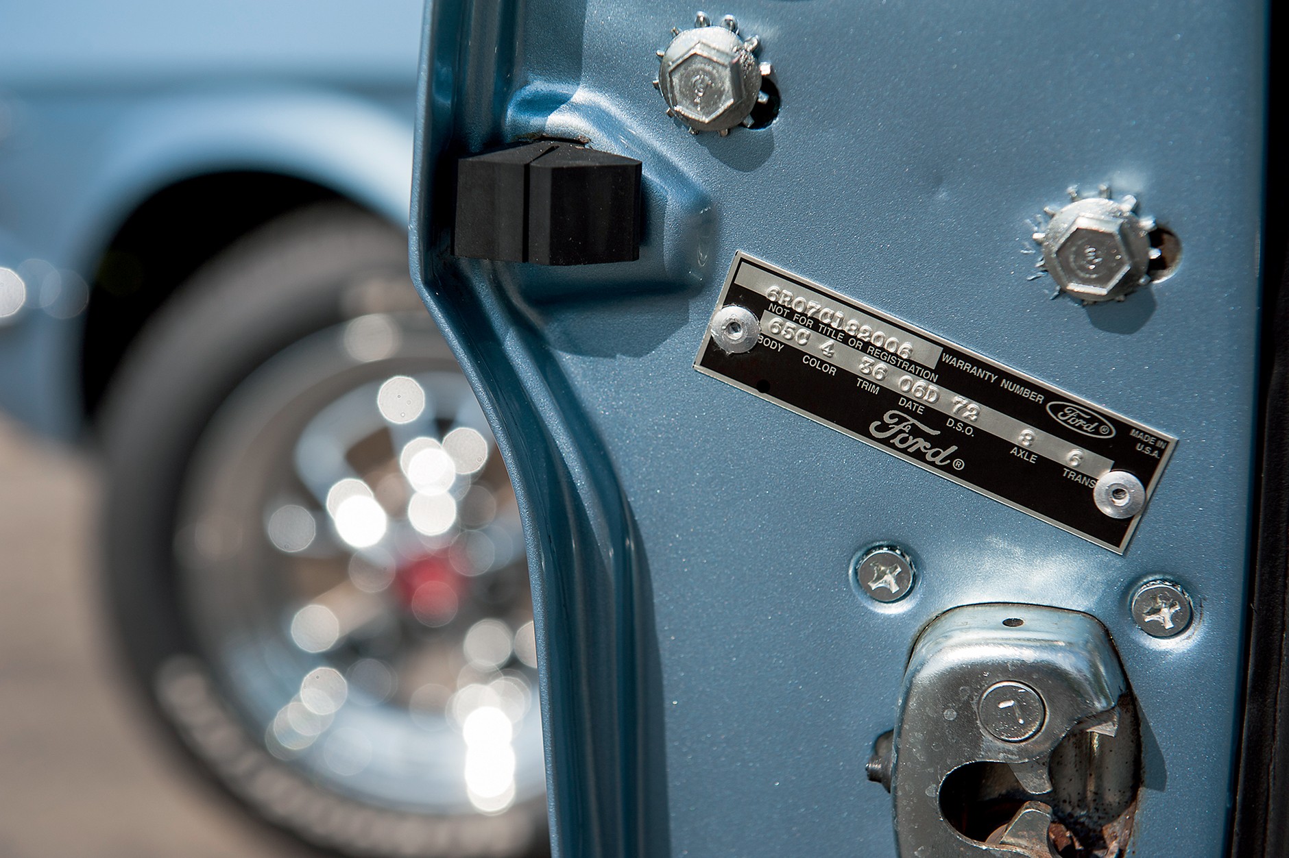 Ford Mustang Coupe 289 - galopujący klasyk