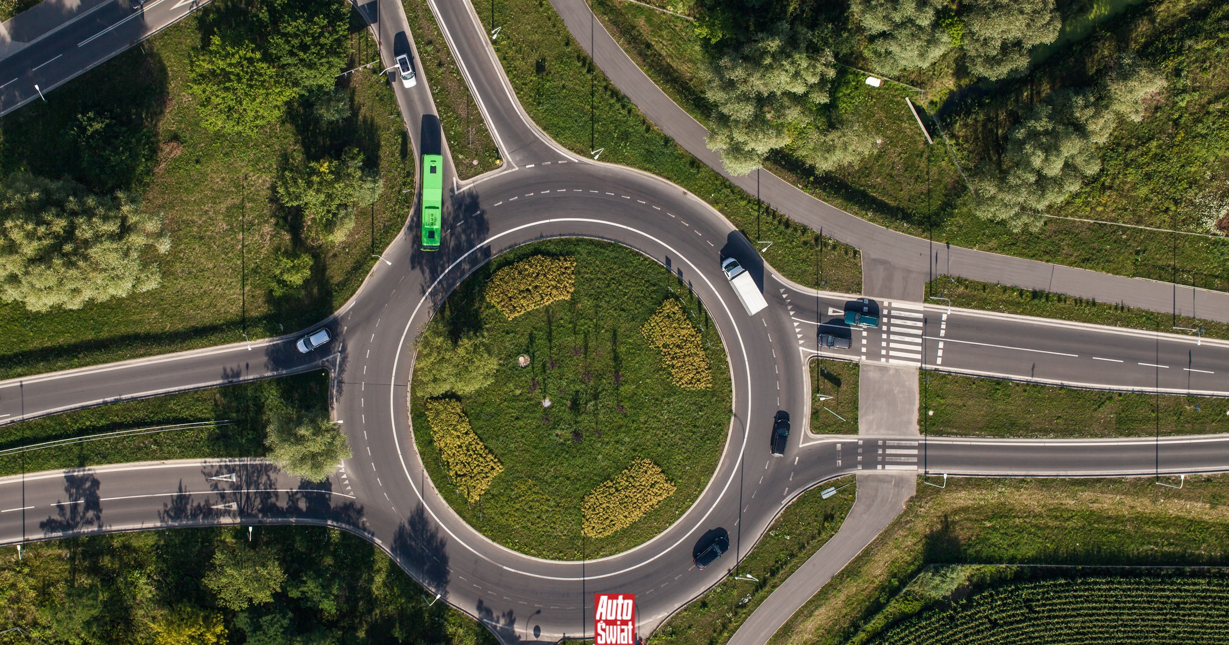 Pierwszeństwo na rondzie wydaje się oczywiście. A wiesz, iż są pułapki? Znak A-7