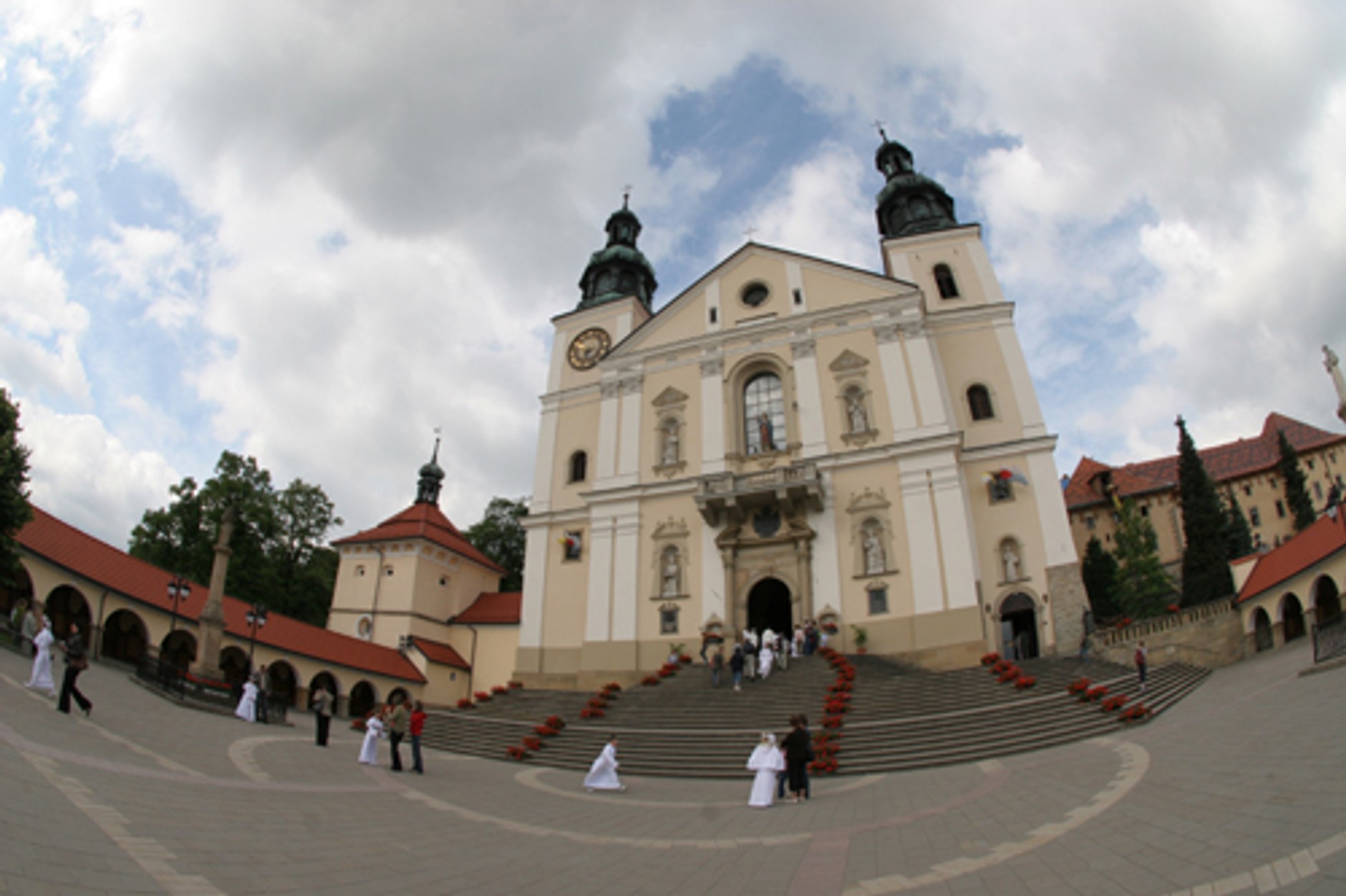 Beskid Makowski - Podróż między niebem a piekłem