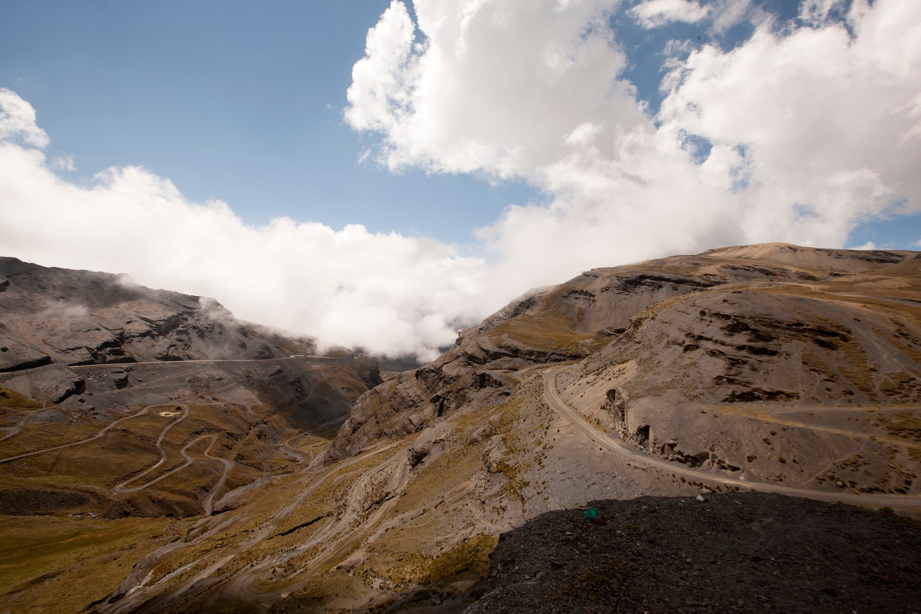 Zabójcze drogi Andów: serial o truckerach