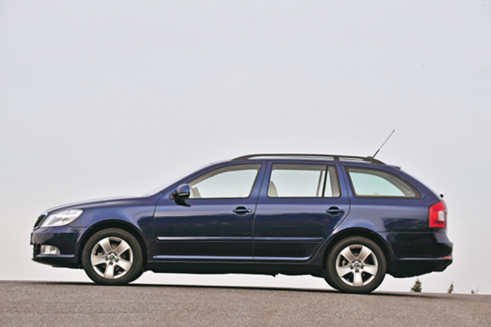 Ford Focus kontra Hyundai i30 CW, Opel Astra, Peugeot 308 SW, Skoda Octavia oraz VW Golf V - Test porównawczy kompaktowych kombi. Sprawdzamy które jest najlepsze