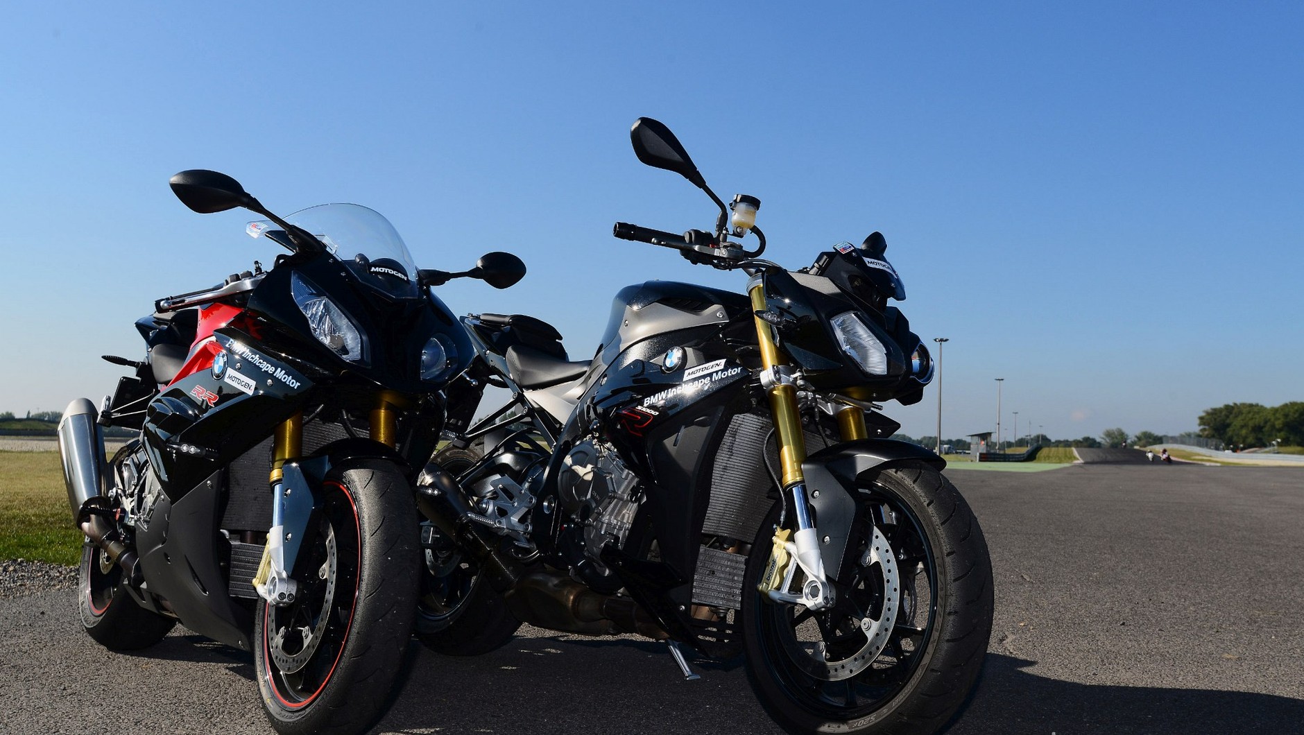 BMW S1000RR kontra BMW S1000R