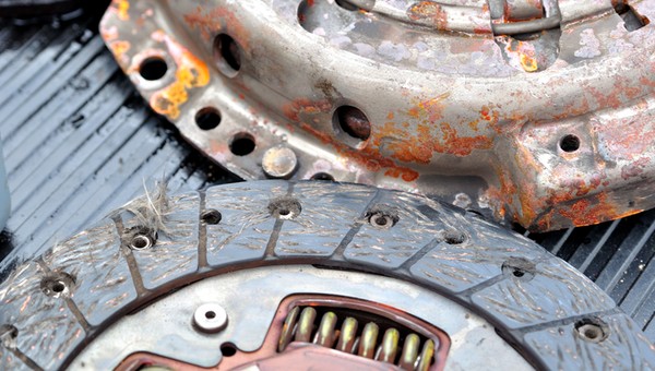 Uszkodzone sprzęgło