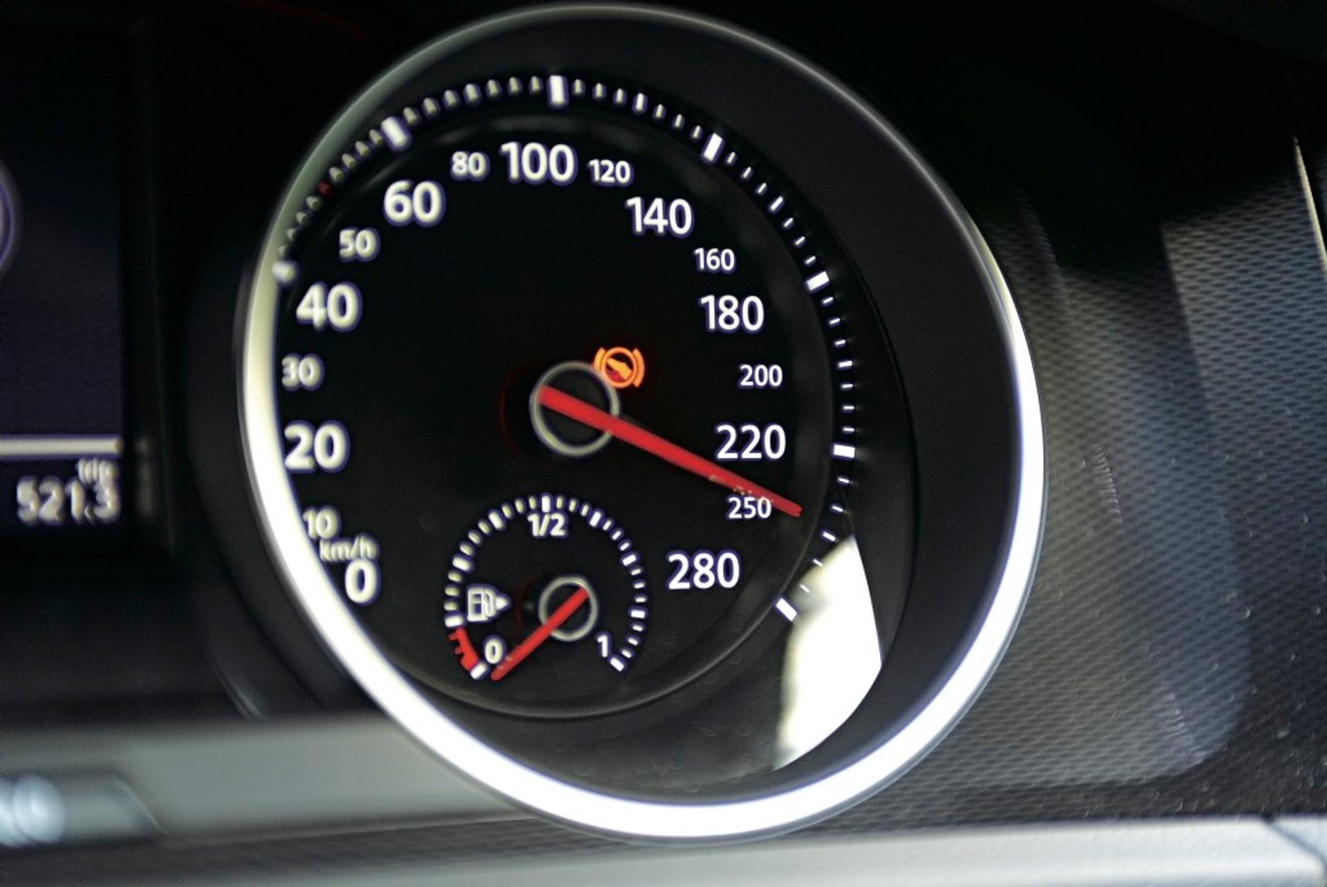 VW Golf 2.0 TDI GTD, prędkościomierz