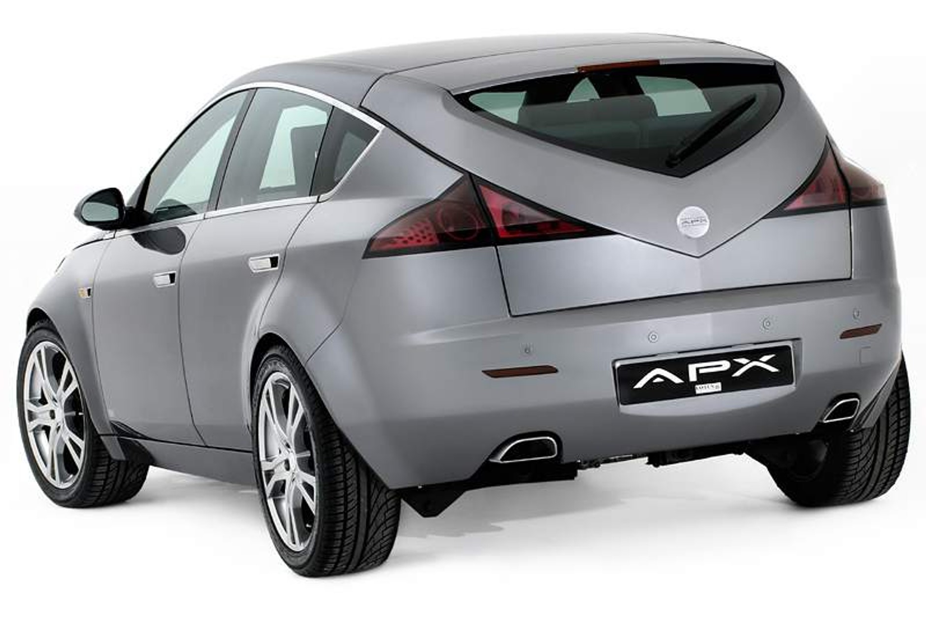 ZAP-X Crossover Electric: studium ze studium