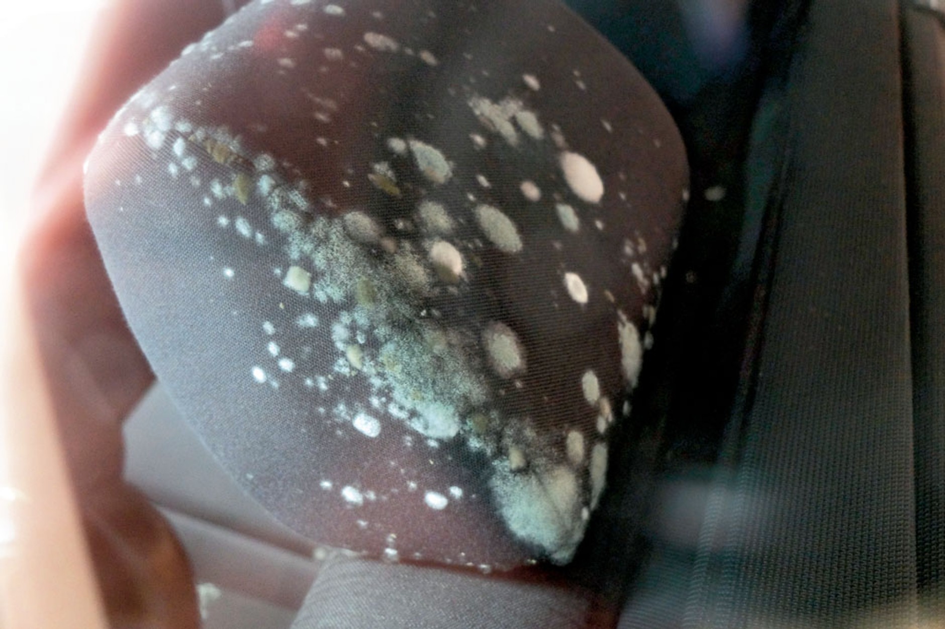 Napływają zalane samochody!