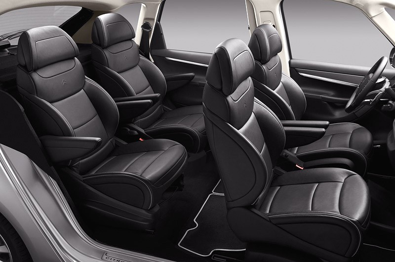 Citroen C4 Picasso Lounge: Luksusowa przestrzeń bez długości modelu Grand