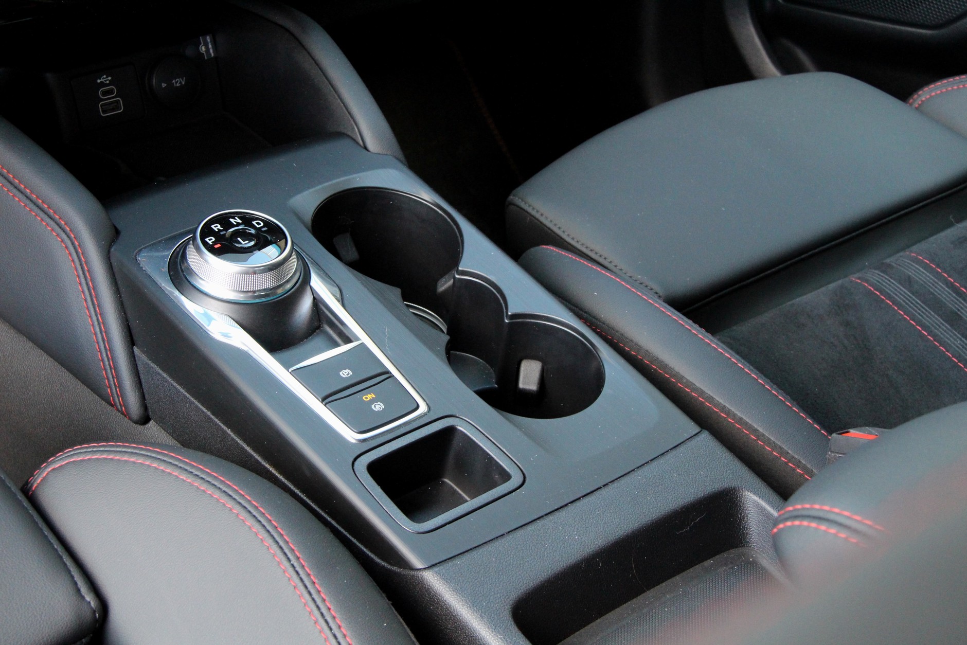 Ford Kuga 2.5 FHEV ST Line X