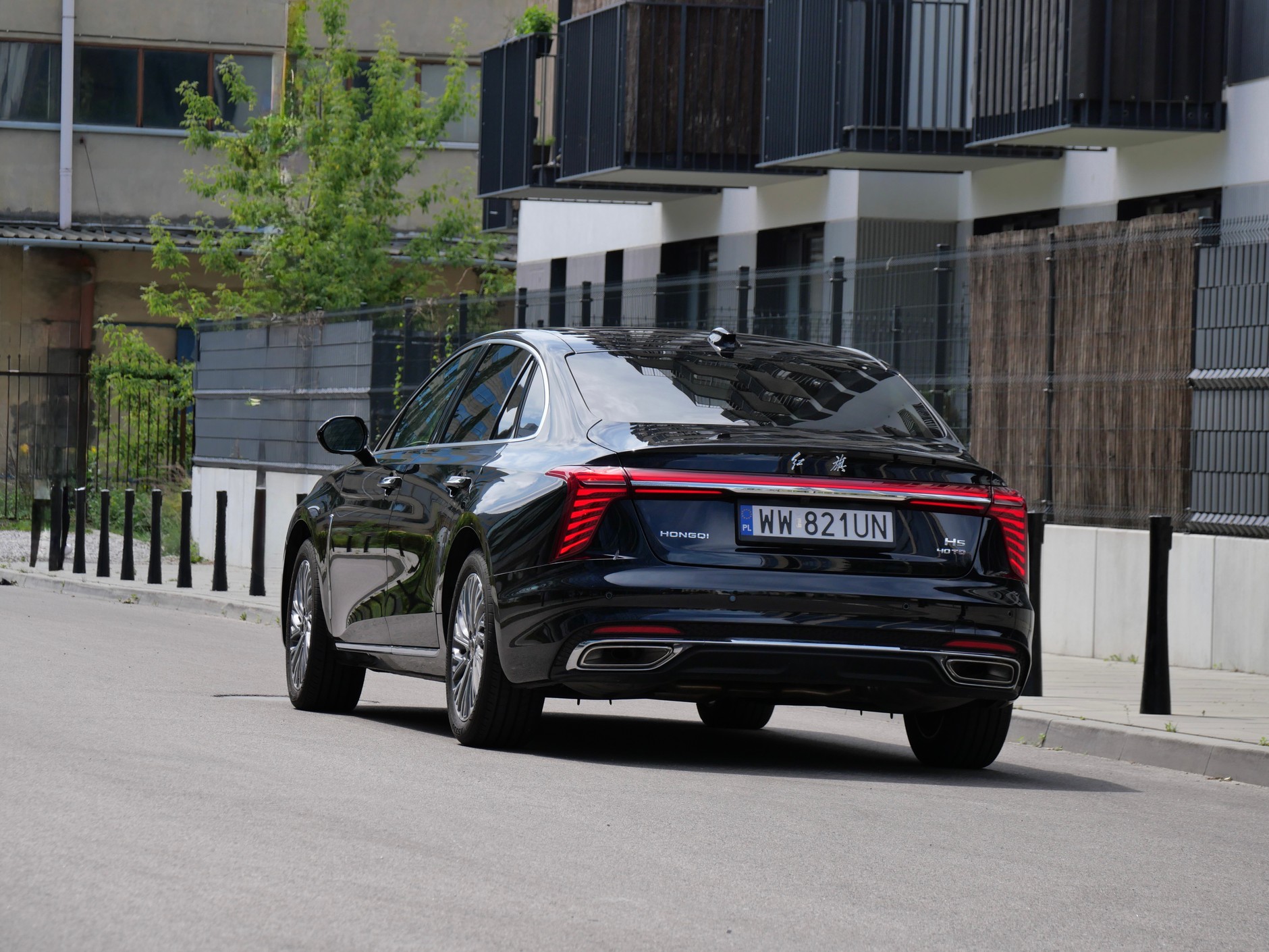 Hongqi H5 Deluxe