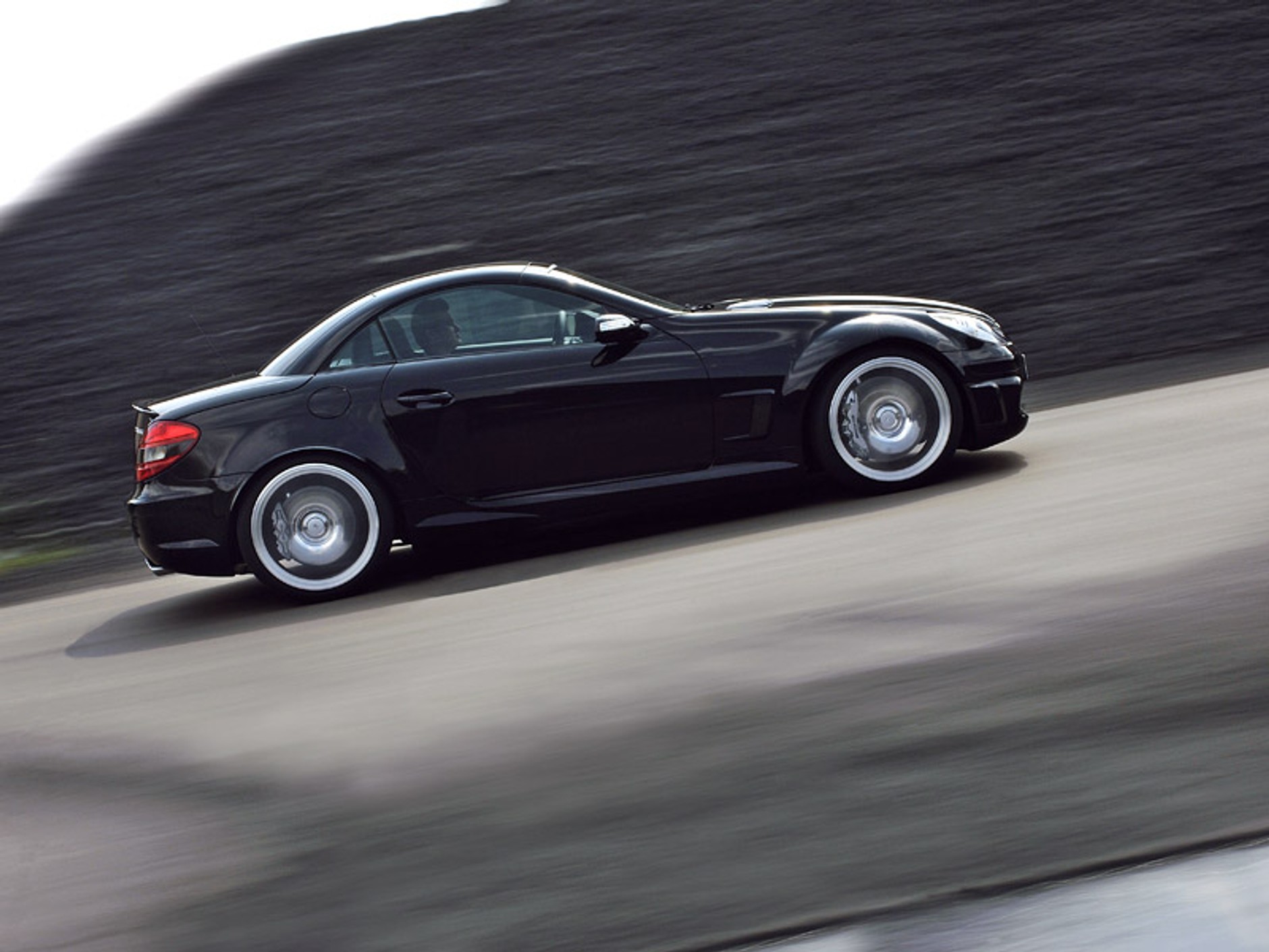 Mercedes-Benz SLK 55 Black Series oficjalnie w sprzedaży