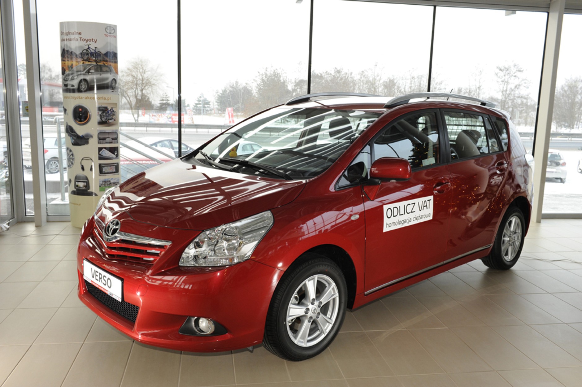 Toyota Mobility - Poznaj salony i samochody programu Toyota Mobility