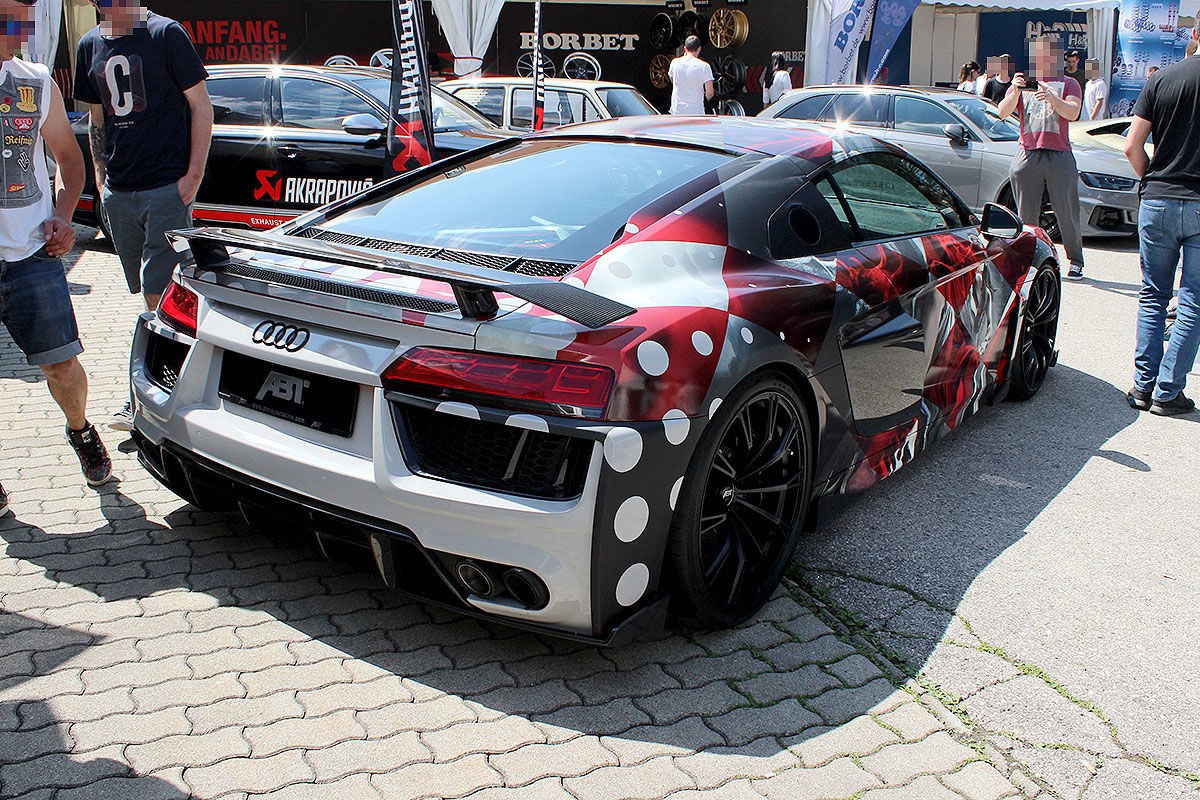 37. Zlot fanów GTI nad jeziorem 37. Wörthersee