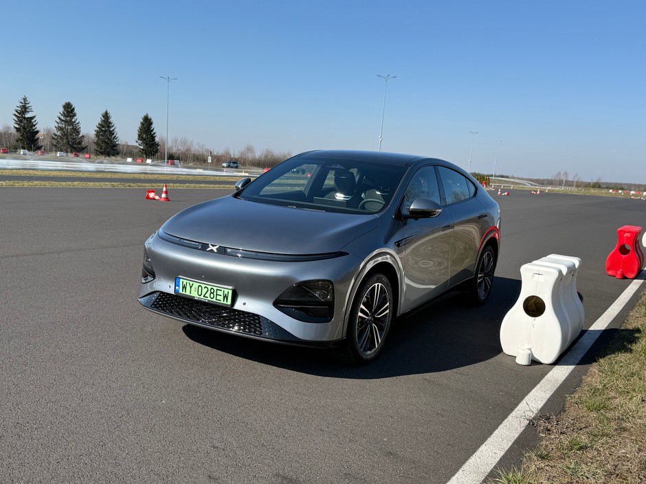 XPeng G6