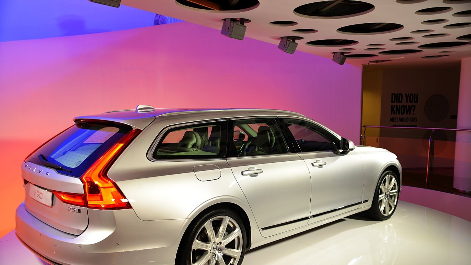 Volvo V90