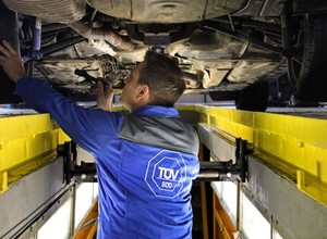 Raport awaryjności TÜV 2022 – kto wygrał, kto rozczarował? Pełna lista modeli
