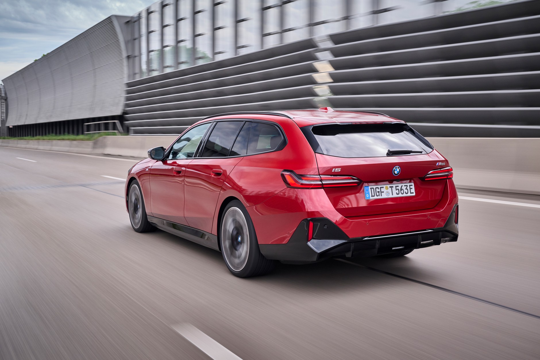 BMW i5 M60 xDrive Touring (2024)