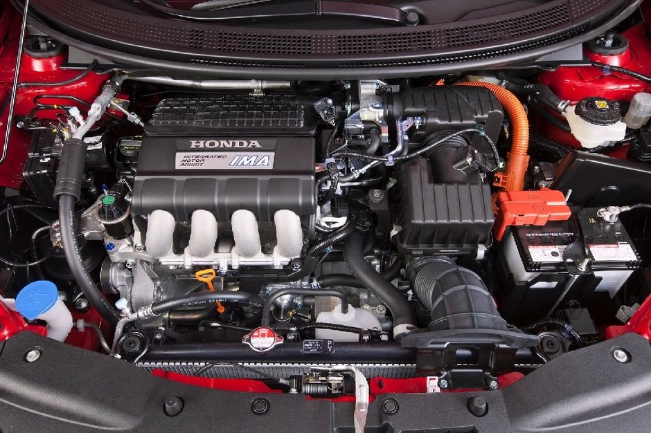 Honda CR-Z - Tak będzie wyglądała produkcyjna wersja (galeria)