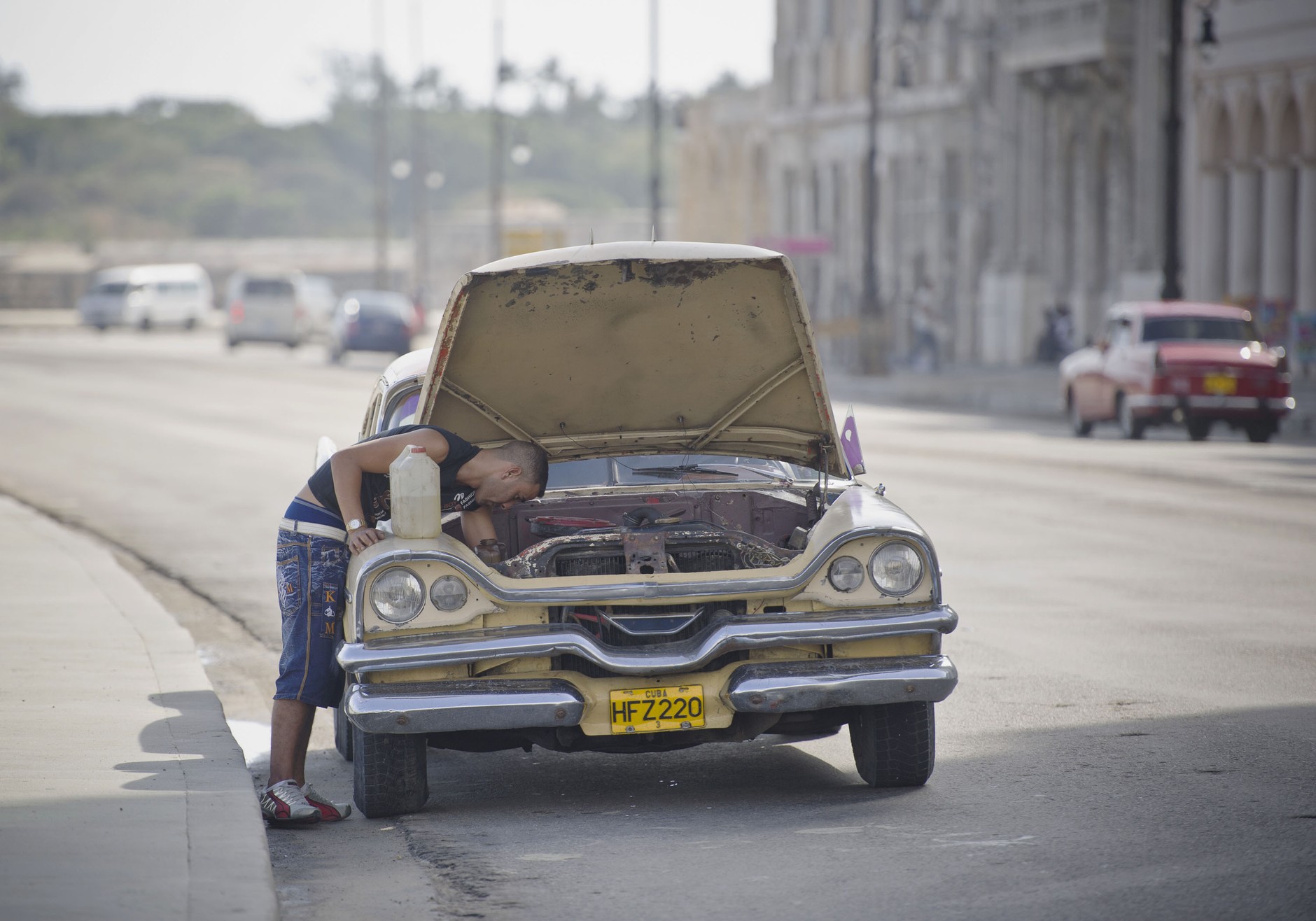 Amerykańskie krążowniki i Peugeot za 260 tys.