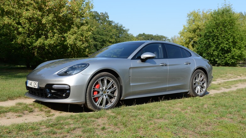 Porsche Panamera Turbo