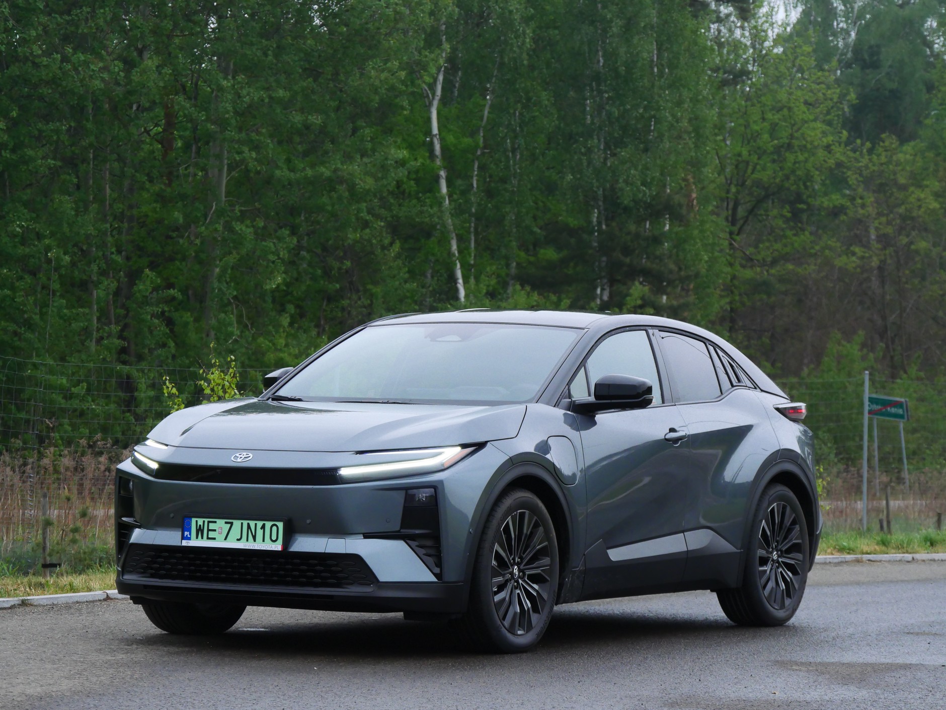Toyota C-HR+ Executive AWD