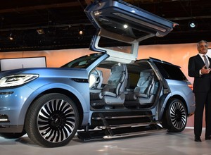 Lincoln Navigator Concept: robi wrażenie