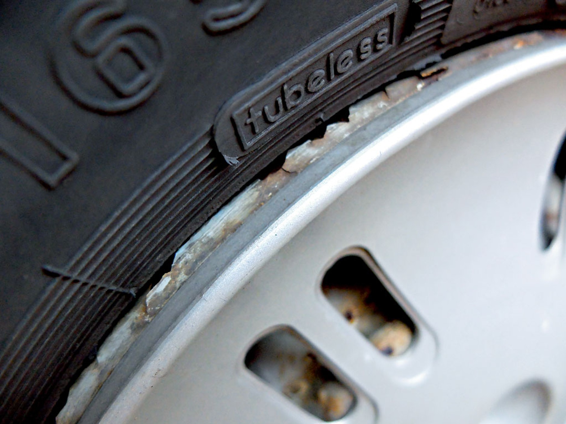 Auto z ogłoszenia - FSO 1500 drogi, bo polski