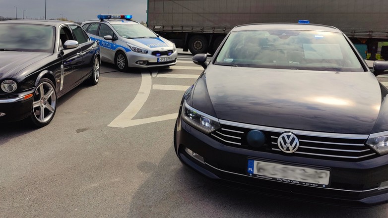 Nieoznakowany radiowóz ITD