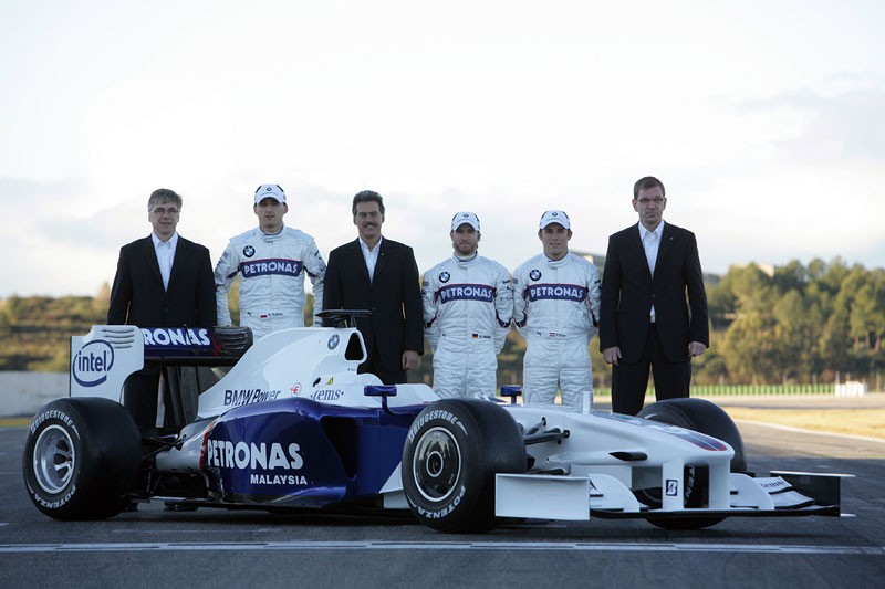Formuła 1: Robert Kubica sprawdził nowy bolid BMW Sauber - F1.09 (fotogaleria)