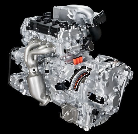 Nissan: nowa skrzynia CVT i hybryda