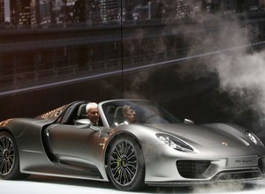 Nowości Porsche na 3 salonach