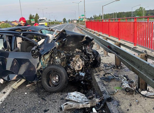 Tragiczny wypadek na DK9. W osobówce jechało sześć osób, pięć zginęło