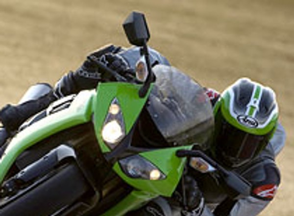 Kawasaki ZX-10R Ninja 2008 – „tylko” 200 koni (+ wideo)