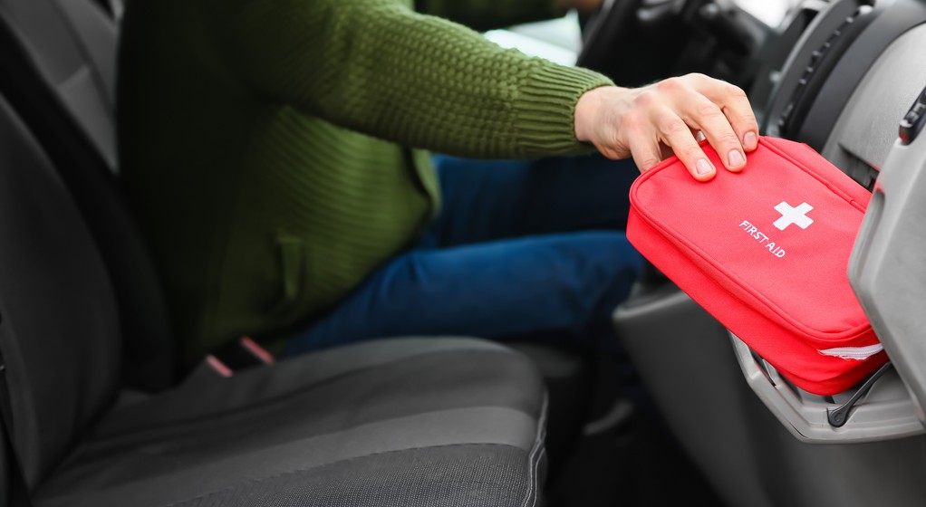 Apteczka samochodowa