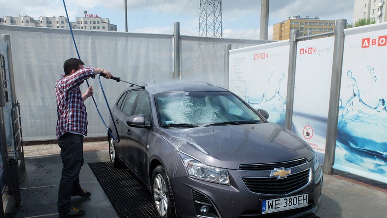 Test myjni bezdotykowych