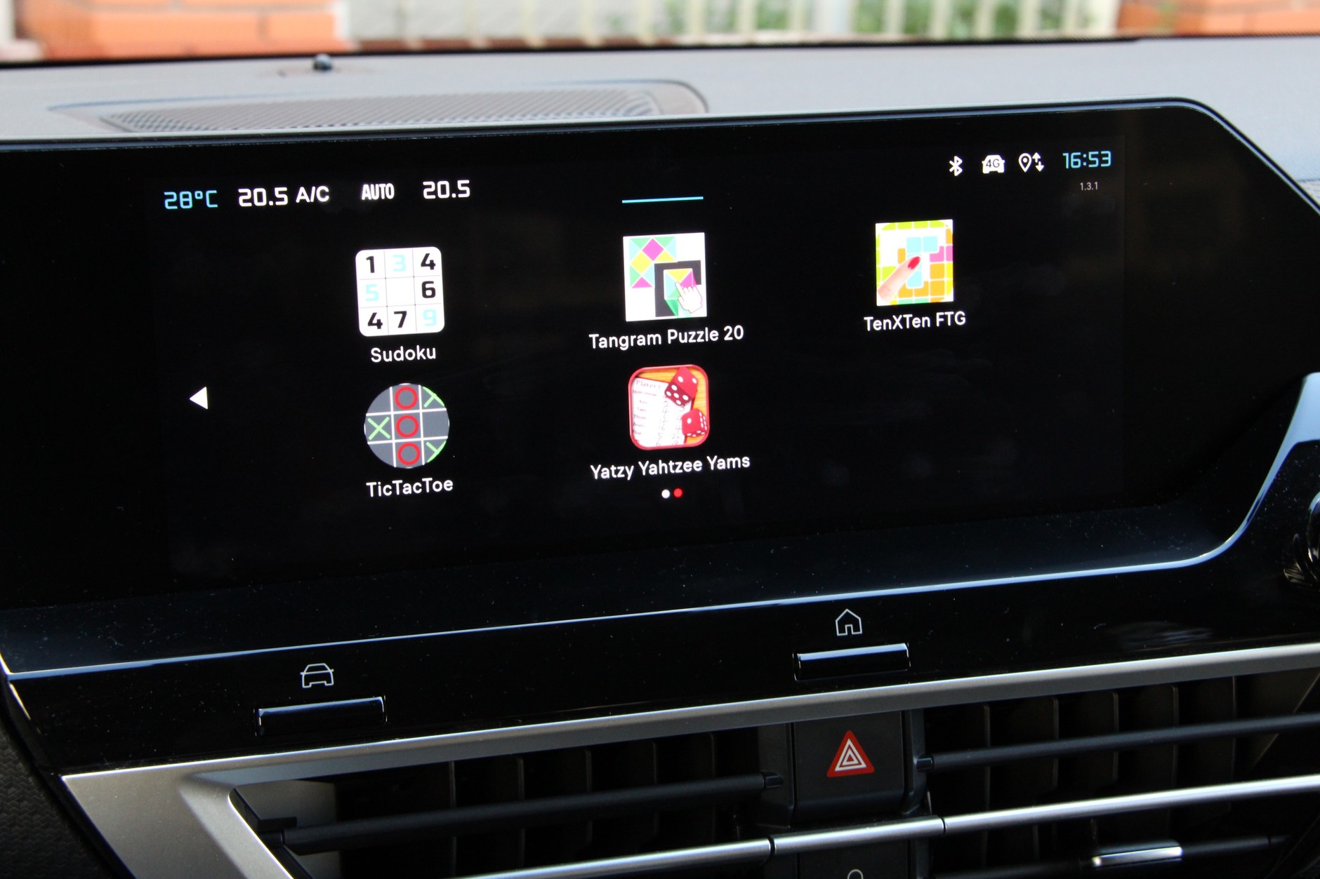 Citroen C4 Hybrid Max