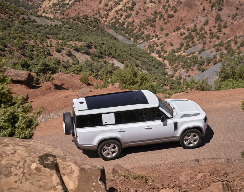Land Rover Defender 130