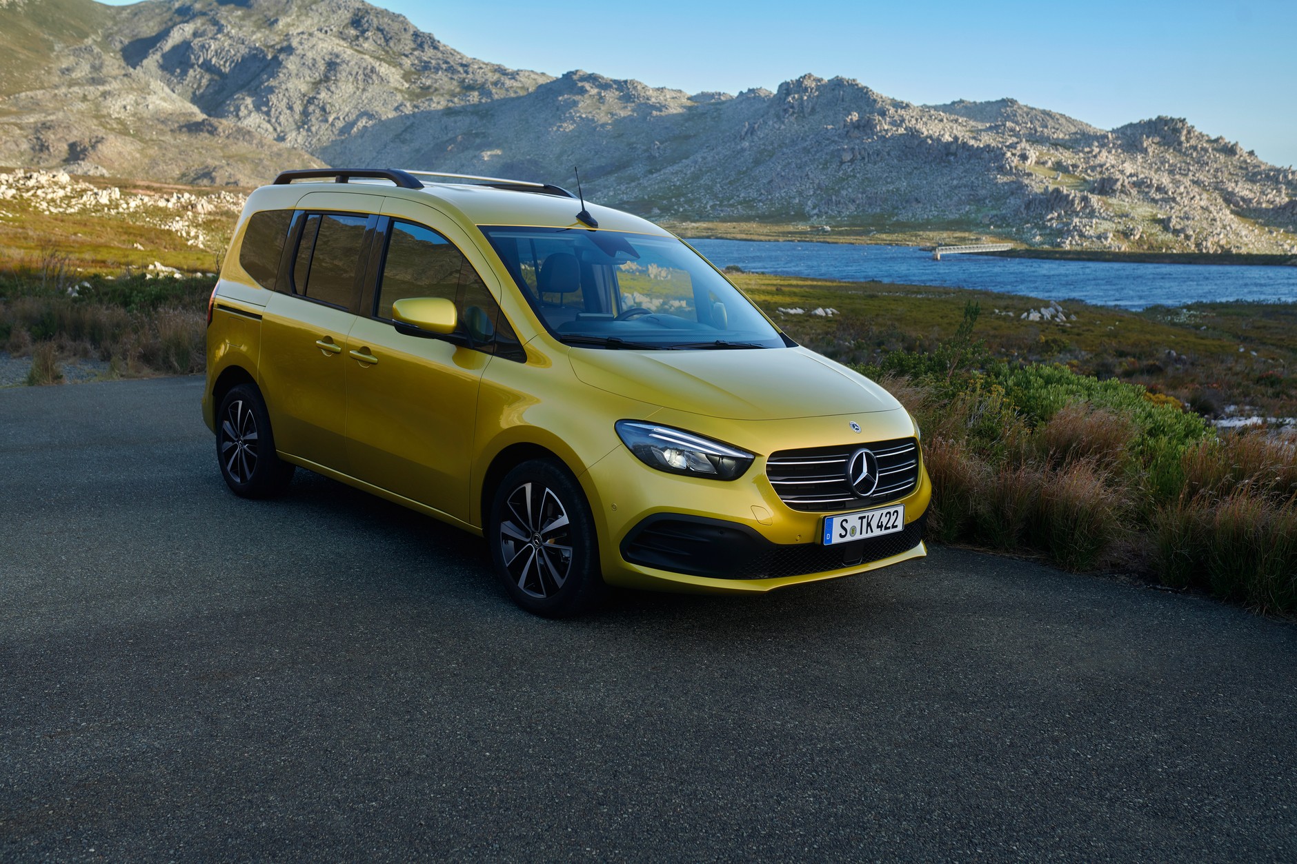 Mercedes T 2022
