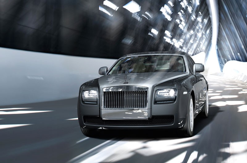 IAA Frankfurt 2009: Rolls-Royce Ghost - nowa rodzina w fotogalerii