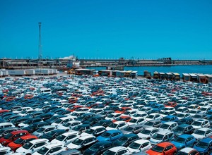 Auta z USA w 2024 roku – okazja czy ryzykowny zakup? Sprawdzamy dane autoDNA