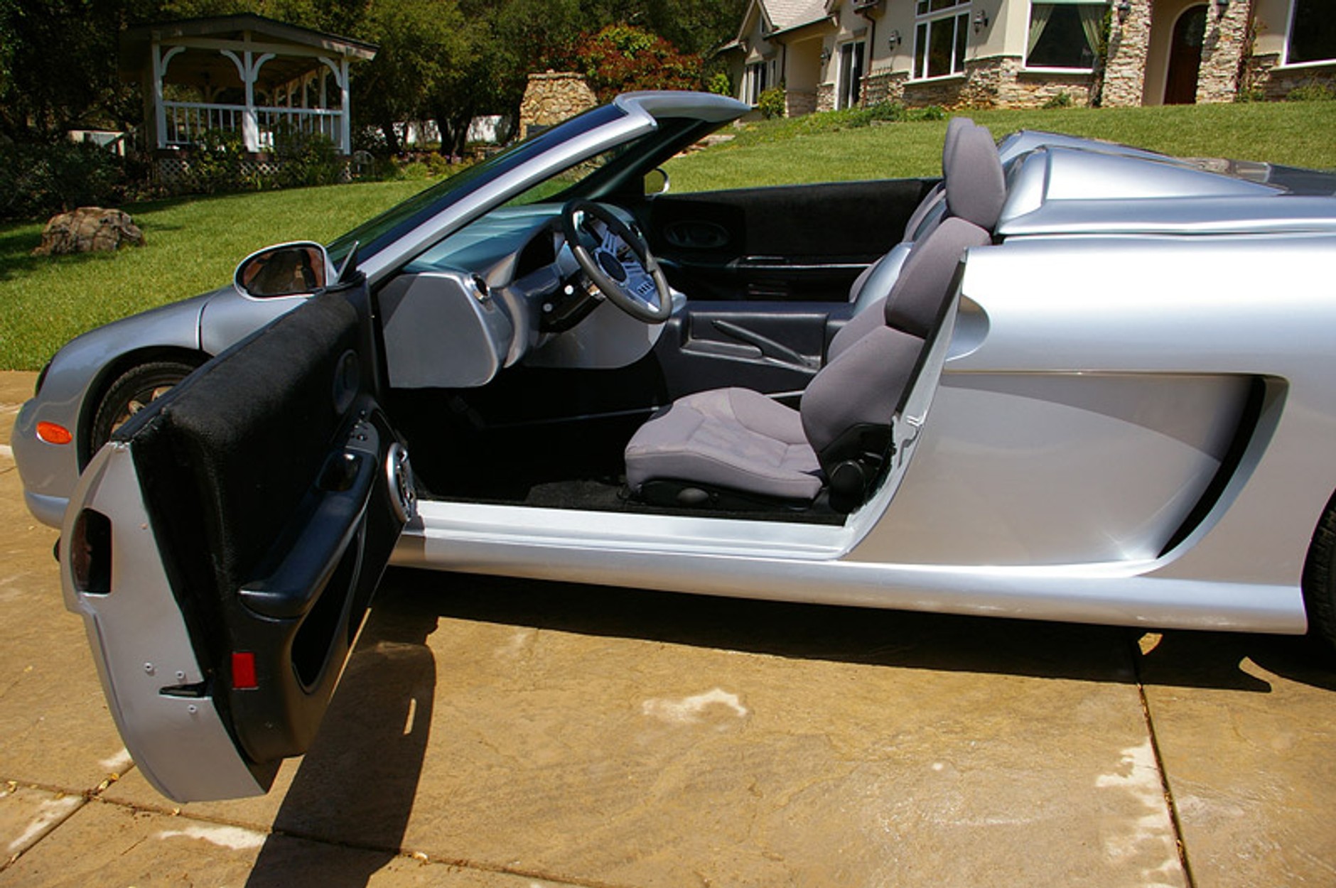 UEV Spyder: nowe zdjęcia i dane techniczne