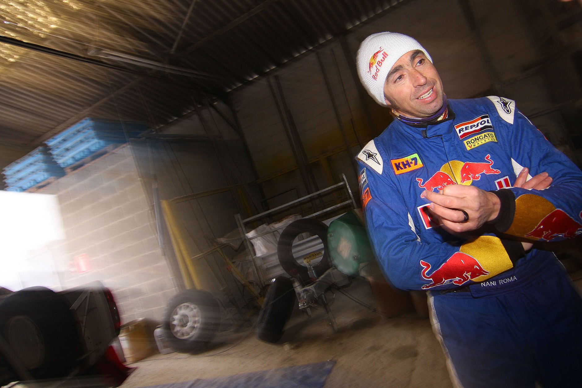 Rajd Dakar 2011: Nani Roma w Nissanie Krzysztofa Hołowczyca (galeria Rallyworld©Willy Weyens)