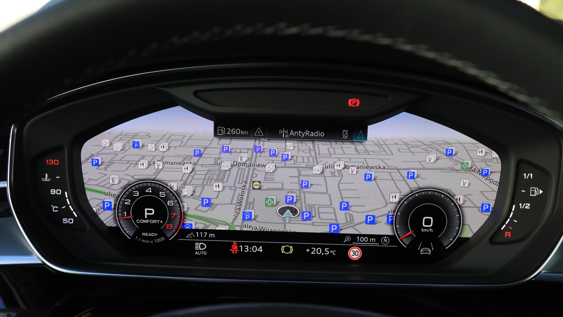 Audi A8 L 60 TFSI (2022 r.; D5)