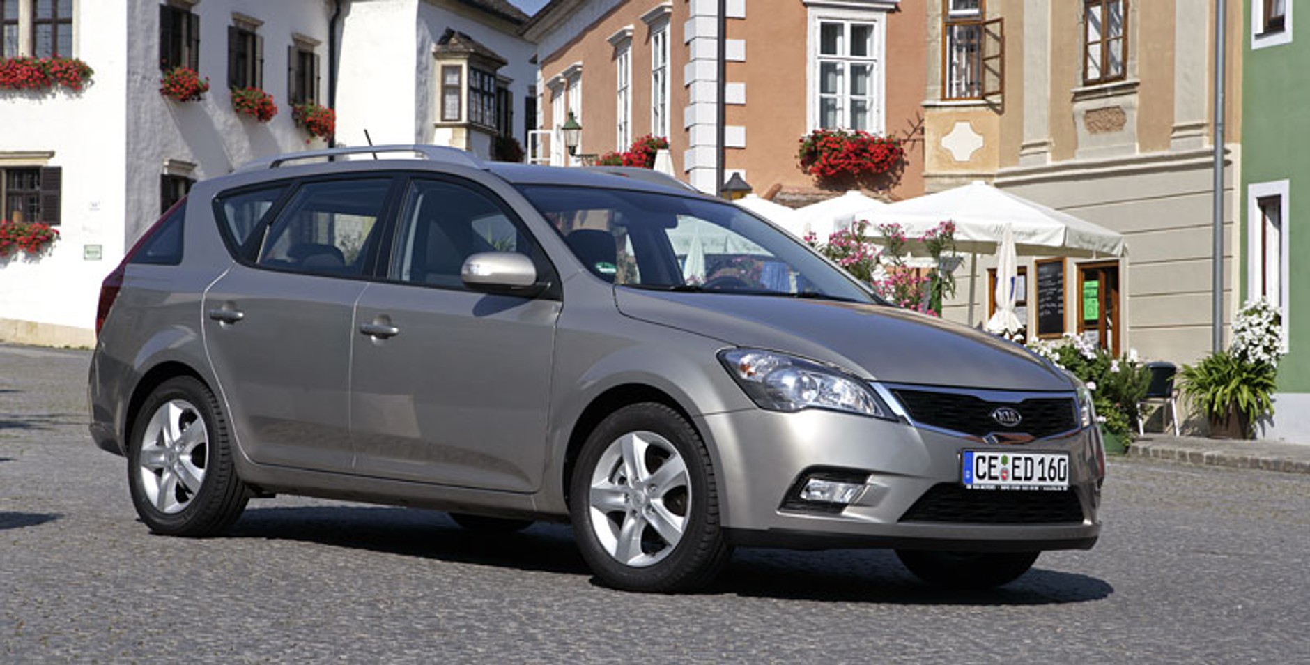 Kia cee´d 2010: pierwsze wrażenia z jazdy